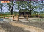 Degelijke houten paardenbak omheining bak rijbak