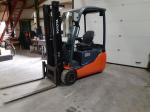 Toyota 8fbet20 heftruck elektrisch met sidesift