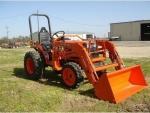 Kubota B7510 met voorlader. hydrostaat. 4wd. stuurbekrachtig