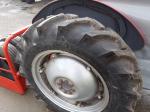 Tractor in staat van nieuw