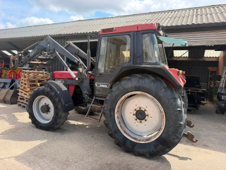 Case IH XL 956 Trekker met voorlader