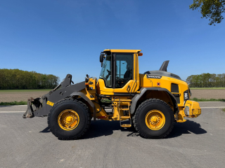 Volvo L70H shovel