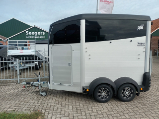 Ifor Williams HBX403 15 paards paardentrailer
