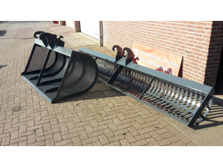 Slootreiniger bakken screening bucket