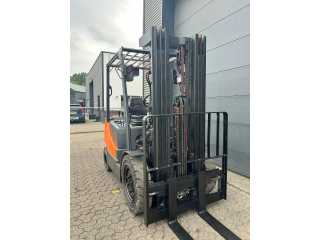 Doosan D25 2,5 ton diesel heftruck