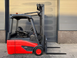 Linde E16-02 1,6 ton elektrische heftruck