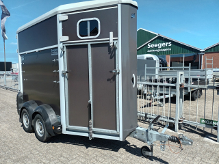 Ifor Williams 15 paards paardentrailer vooruitloo