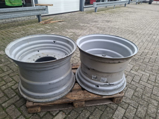 Massey Ferguson VELGEN 28X20 INCH