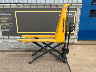 VS-22843 Hand Schaar Hoogheffer Jungheinrich werkt