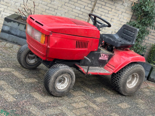 Gebruikte zitmaaier Minitractor zonder maaidek pro