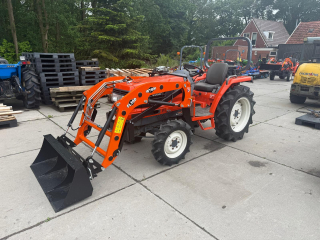 Kubota GL261 met voorlader