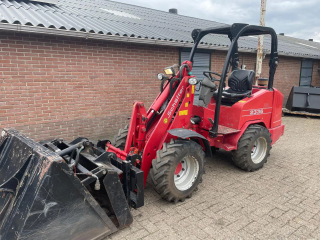 Schäffer 2336 Shovel Loader