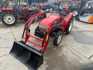 Yanmar AF26 met voorlader