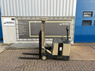 VS-23055 Elektrische stapelaar Crown