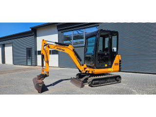Hanix H 17D