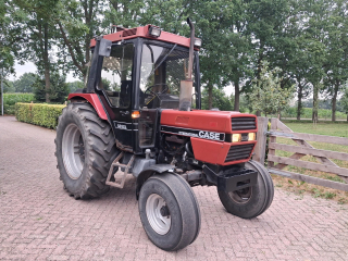 Case IH 585XL