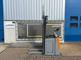 VS-23034 Elektrische triplex stapelaar Still EXV-S